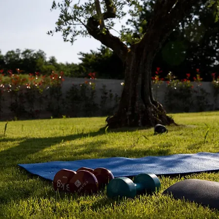 Вилла Luxury Deneb With Pool Near Porec Каштелир