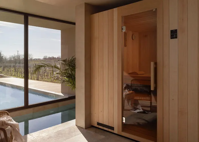 Villa Luxury Deneb With Pool Near Porec *